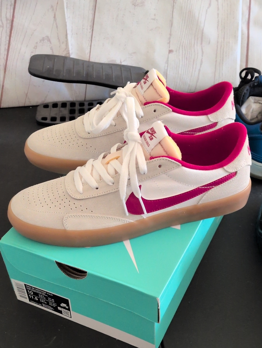 (NEW) Nike SB Heritage Vulc Men's Size 10